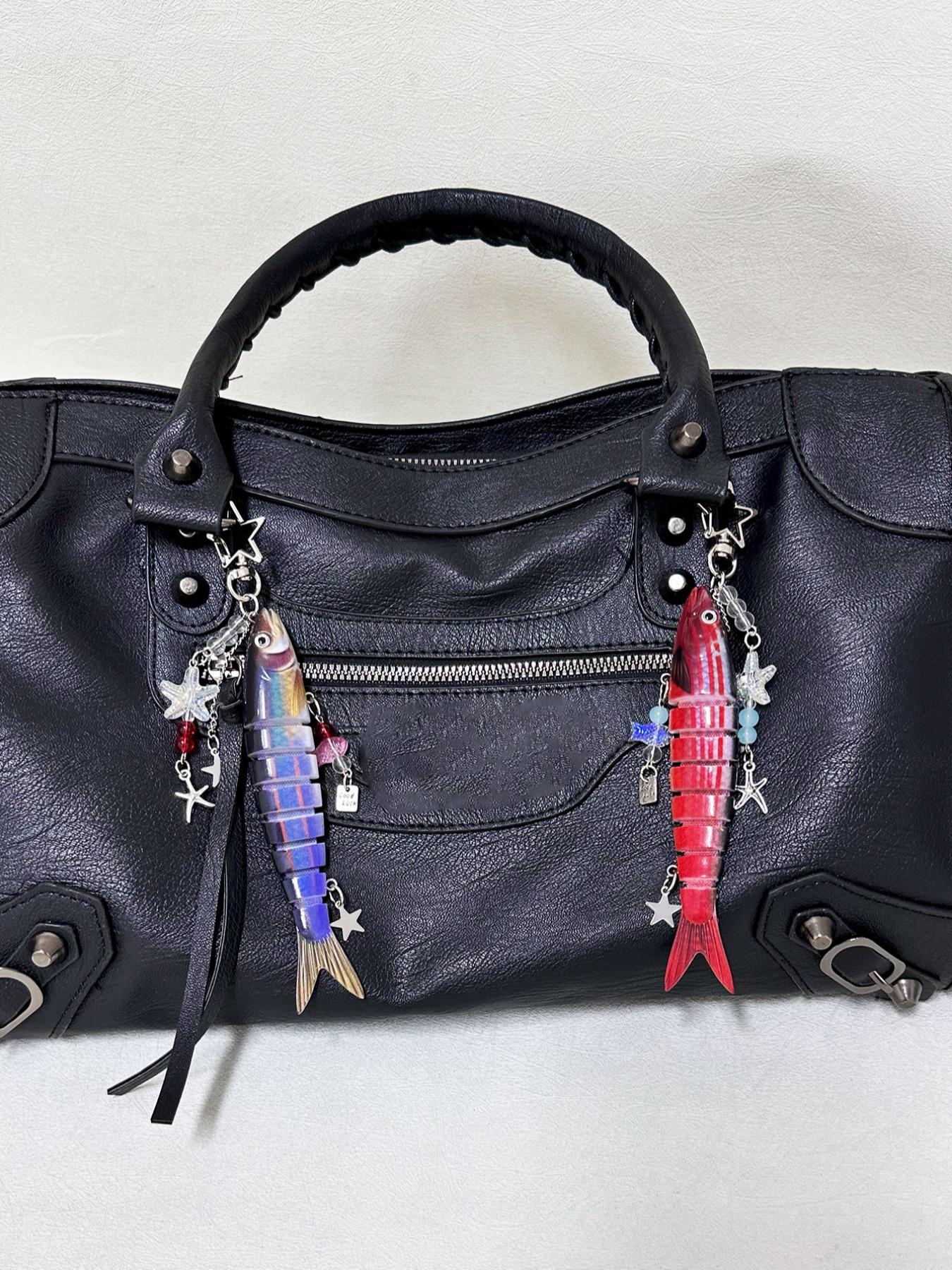 Novelty Star Fish Keychain,Fisherman Fishing Enthusiasts Creative Fish Bait Keychain,Jointed Design Fish Keychain with Beaded Charm,Fishing Lure Keychain Realistic Fish Keyring Bag Backapack Charm,Good Luck Aesthetic Fish Key Pendant Aesthetic Trinket