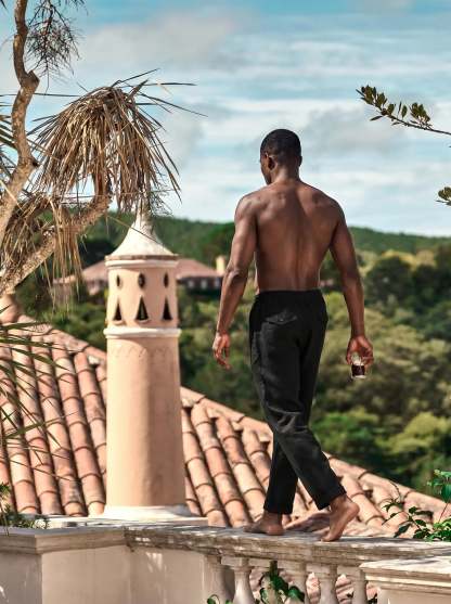 100% Linen Relaxed-Fit Drawstring Trousers