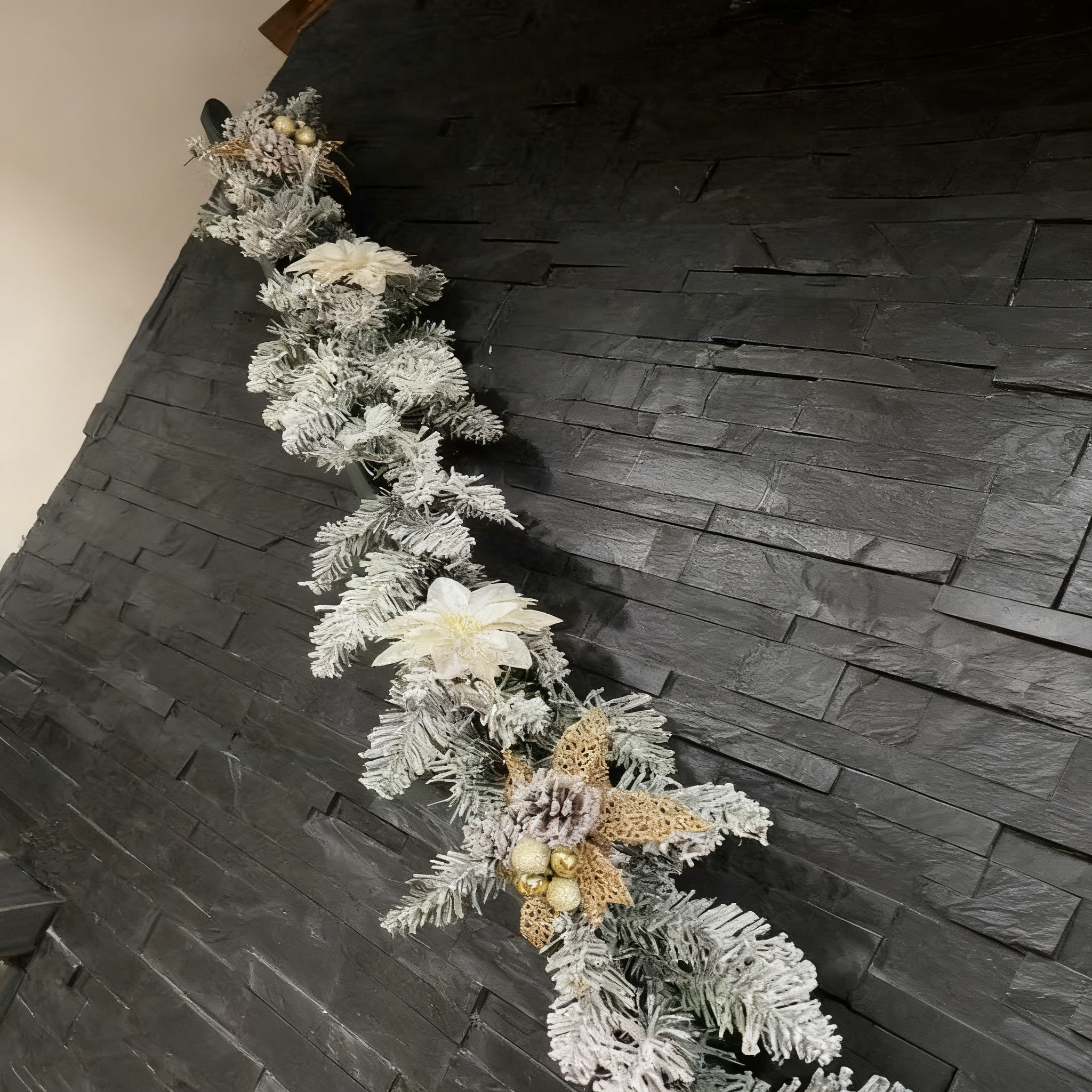 🎄6FT Classic Christmas Snowflake Pine Garland ⛄