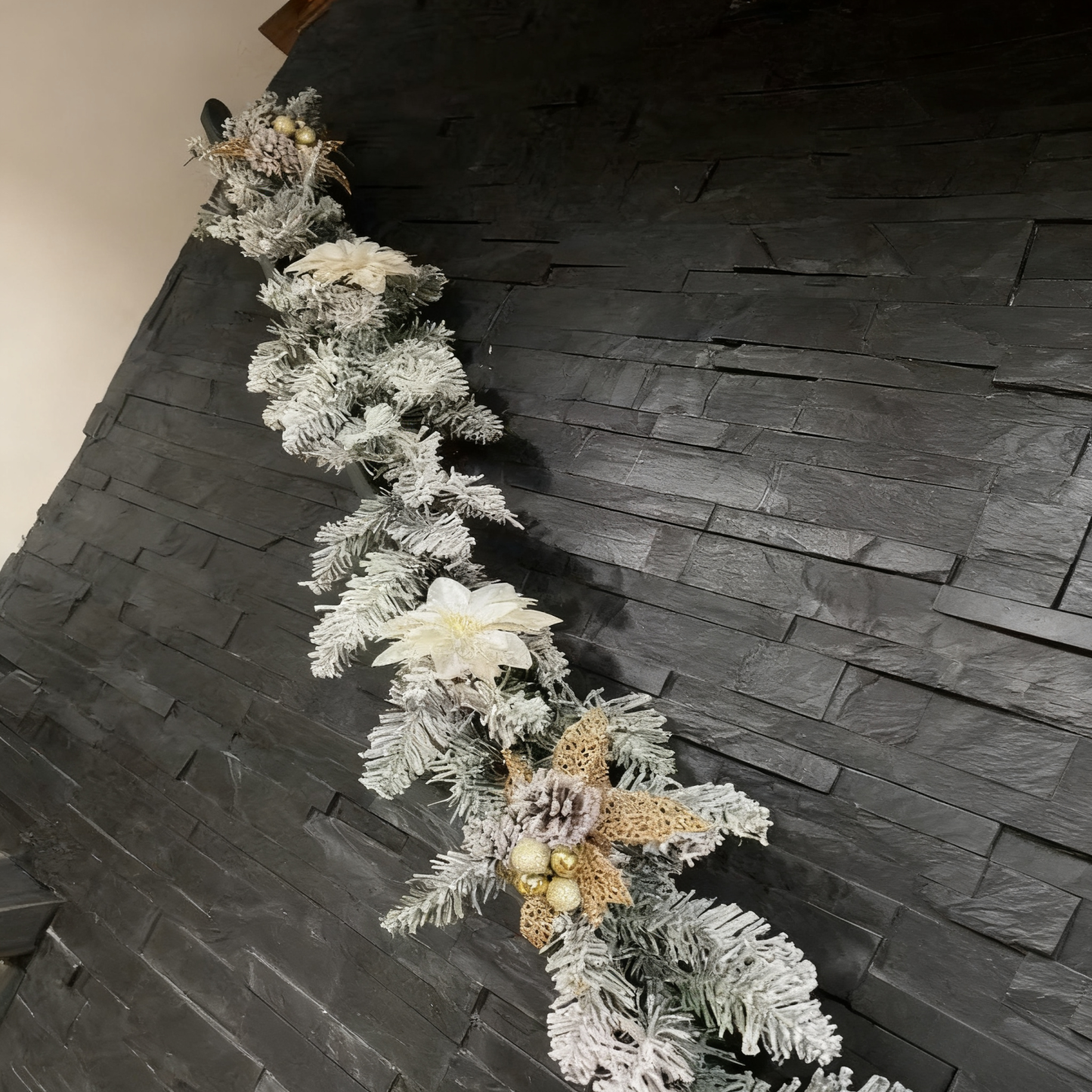 🎄6FT Classic Christmas Snowflake Pine Garland ⛄