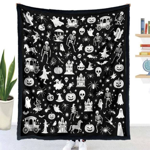 🔥HOT SALE 49% OFF - 🎃👻Trick Or Trace Halloween Coloring Blanket🎨(📦Buy 2 Free Shipping)