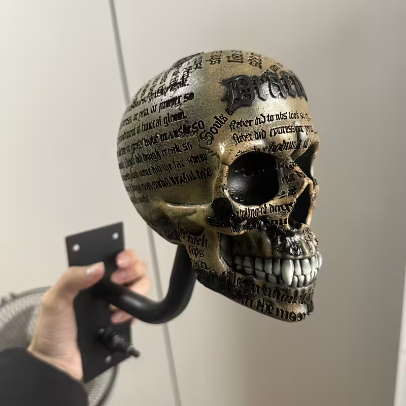 💀Handcrafted Resin Skull Helmet Wall Decor