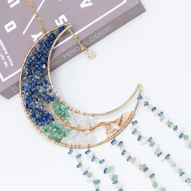 🌙Boho Moon Crystal Wall Decor for Cozy Home Ambiance💎