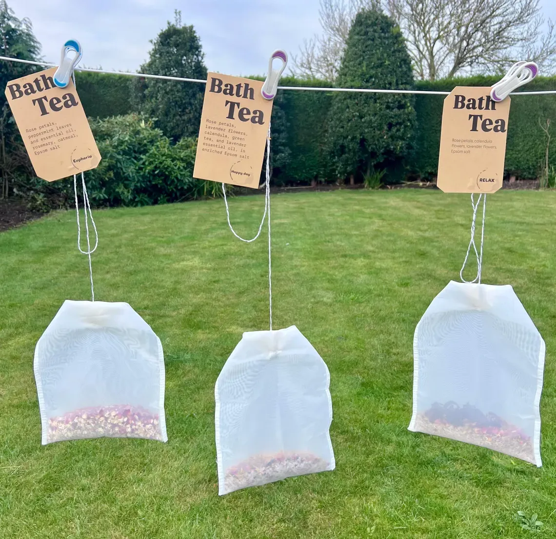 Herbal bath sachets: Aromatherapy bath salts