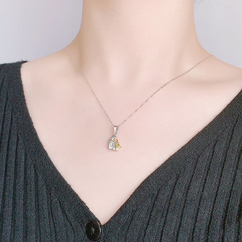 Hug Pendant Necklace