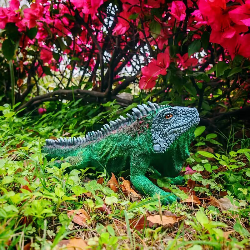Realistic Iguana Lizard Statue
