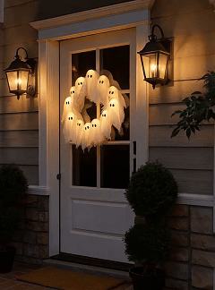 Halloween Glowing Ghost Wreath: Spooky-Cute Magic for Your Holiday Decor