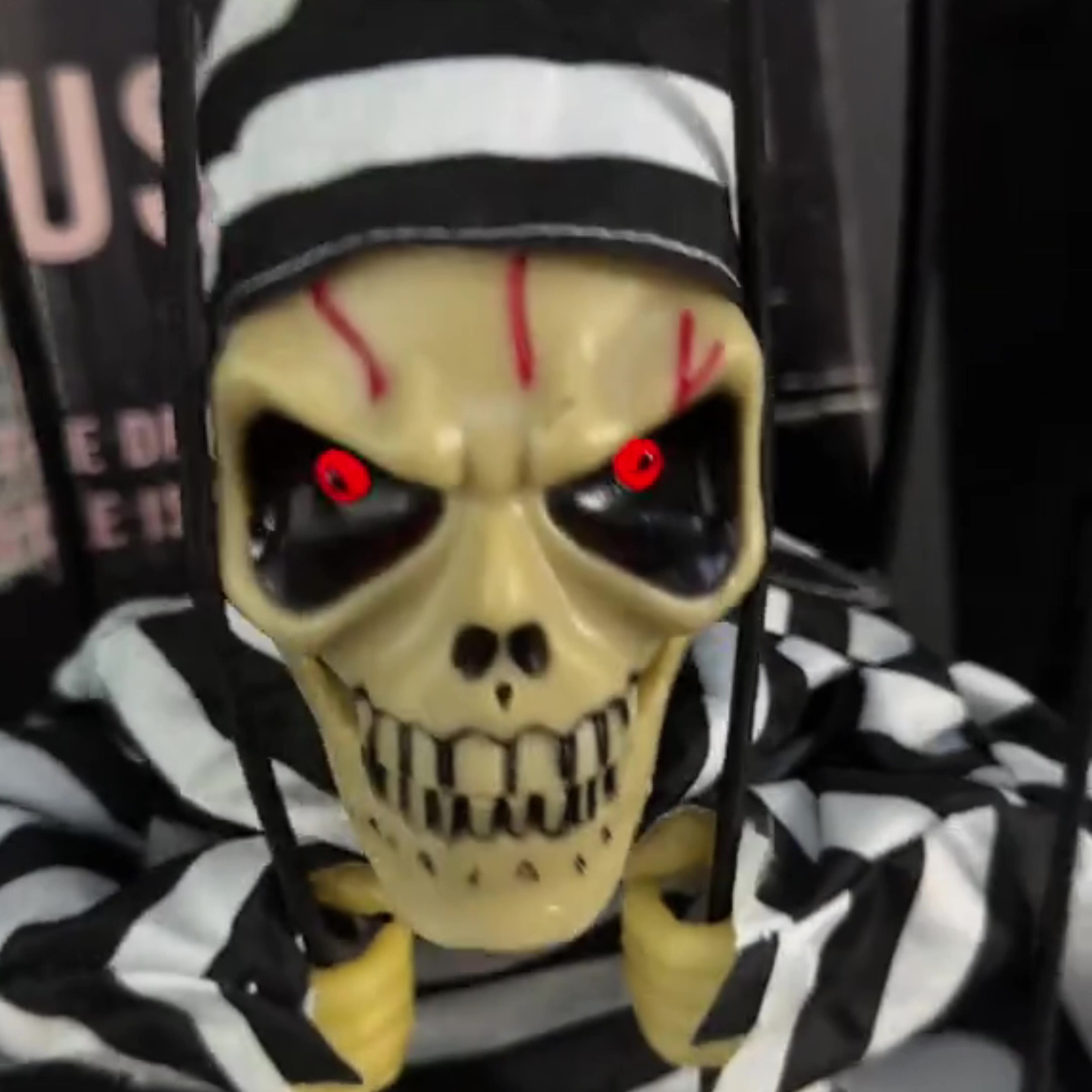 🎃Halloween Last Day OFF 50%-Light-Up Sound-Activated Cage【BUY 2 FREE SHIPPING】