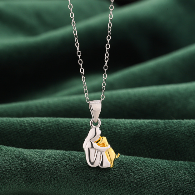 Hug Pendant Necklace