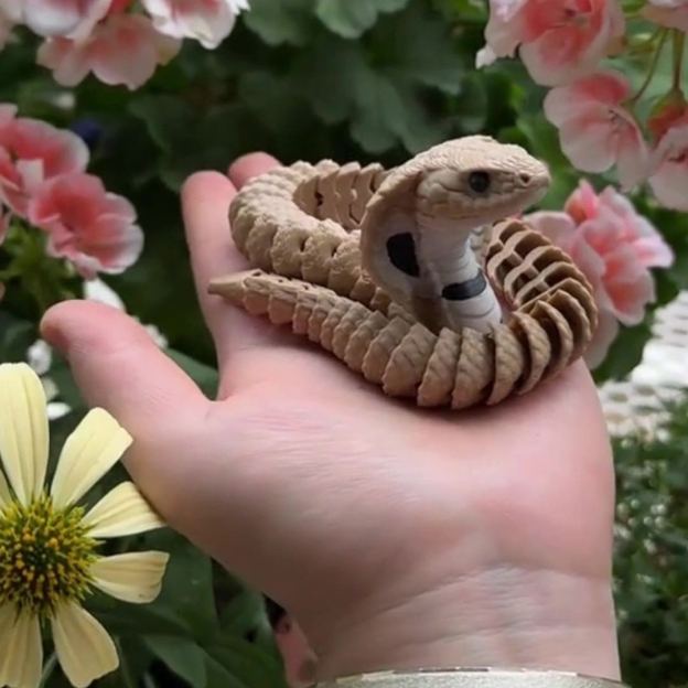 3D Printed Articulated Snake Figurine