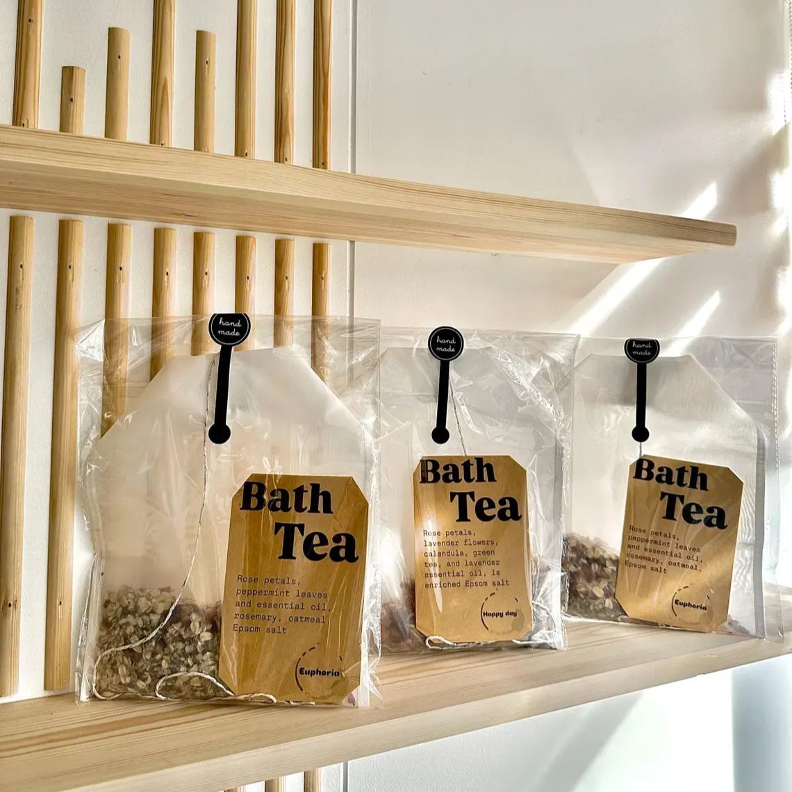 Herbal bath sachets: Aromatherapy bath salts