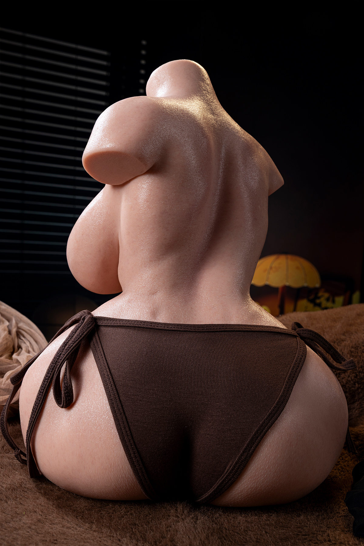 Sienna 22" / 56cm Busty Platinum Silicone Torso Sex Doll