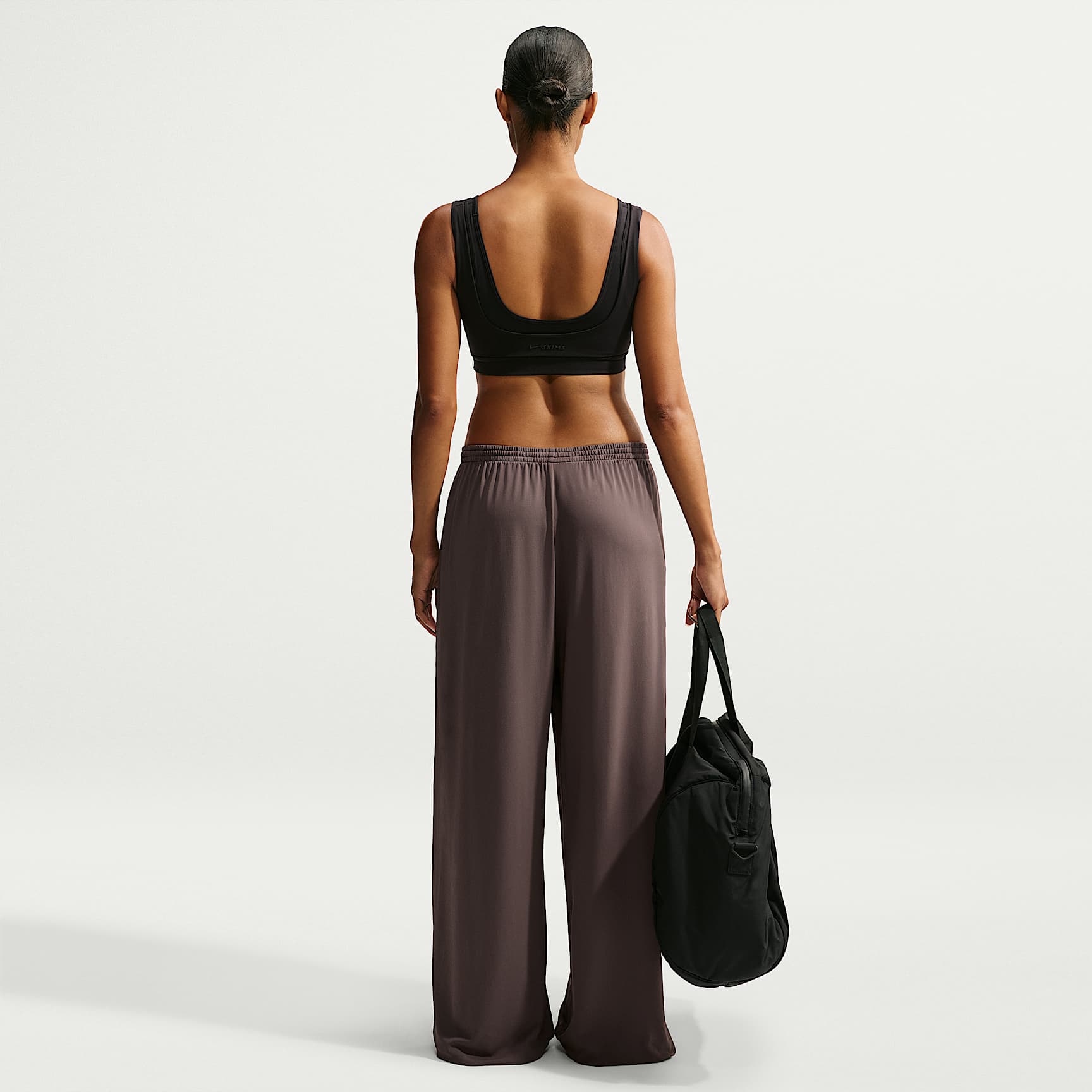 NikeSKIMS dehnbares Strickmaterial - NikeSKIMS Hose aus dehnbarem Strickmaterial mit weitem Bein (Damen)
