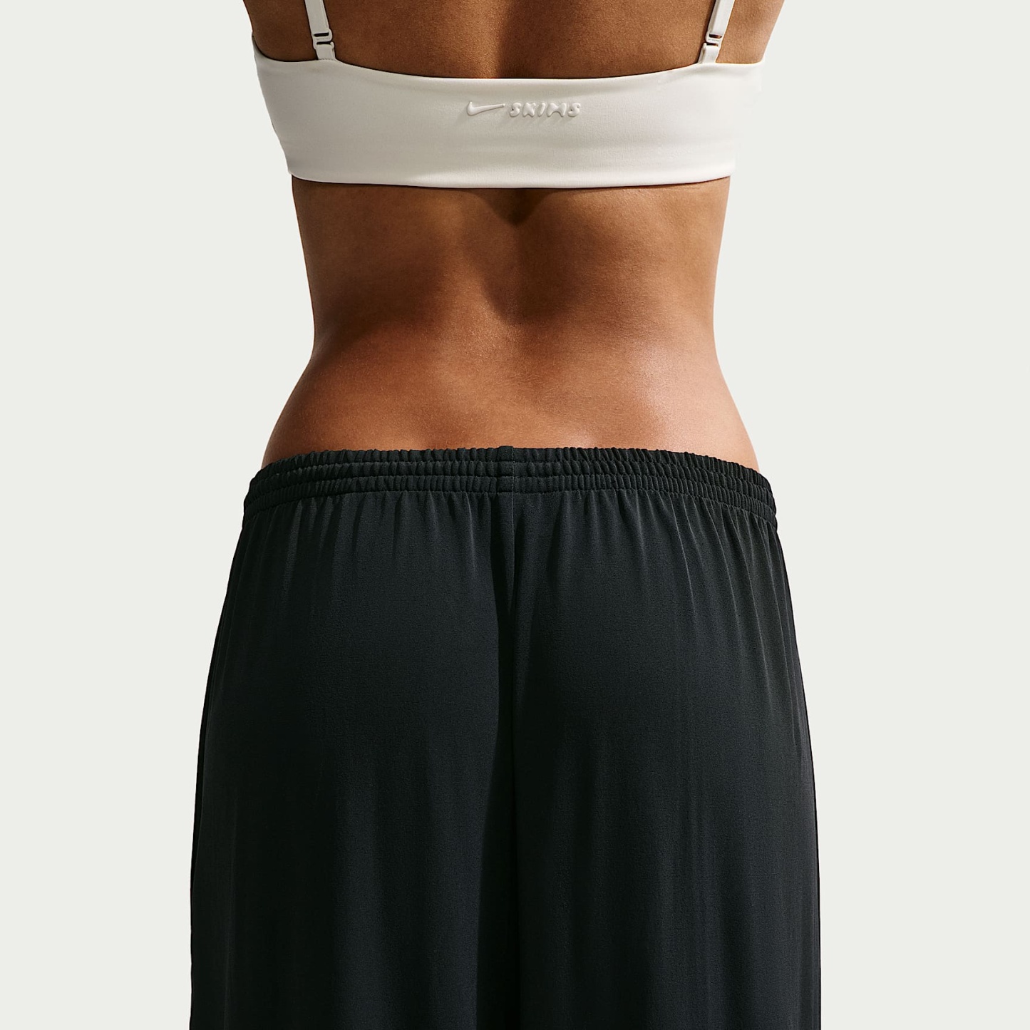 NikeSKIMS dehnbares Strickmaterial - NikeSKIMS Hose aus dehnbarem Strickmaterial mit weitem Bein (Damen)