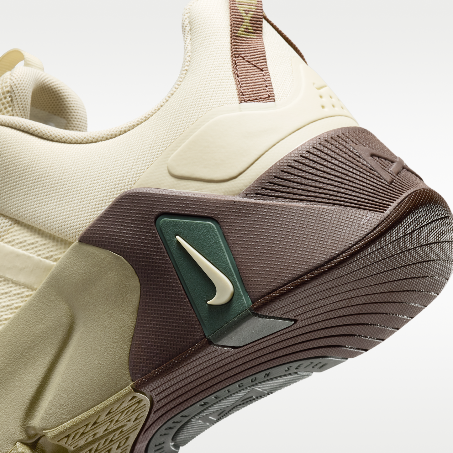 Nike Free Metcon 7 - Light Khaki/Light Chocolate/Neutral Olive/Light Khaki - 8