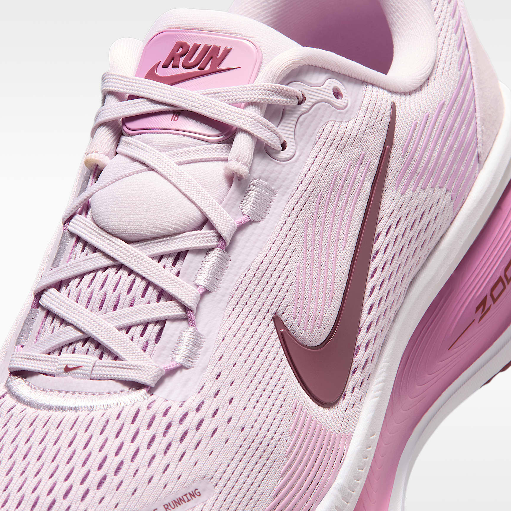 Nike Vomero 18 - Nike Vomero 18 Straßenlaufschuh (Damen)