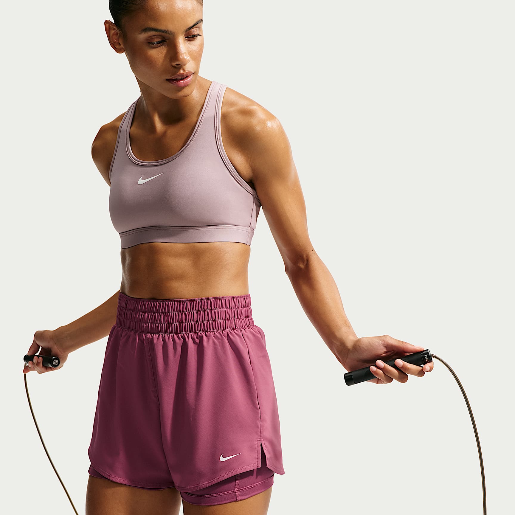 Nike One - Nike One Dri-FIT 2-in-1-Shorts mit hohem Taillenbund für Damen (ca. 7,5 cm)