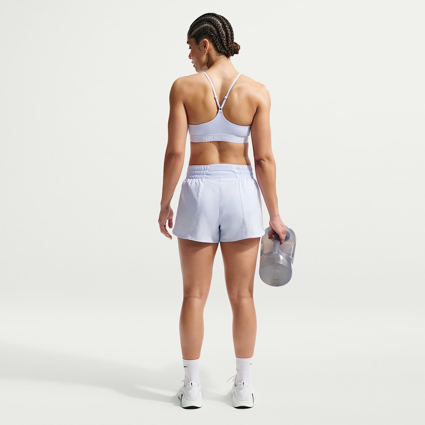 Nike One - Nike One Dri-FIT-Shorts mit mittelhohem Bund und Futter für Damen (ca. 7,5 cm)
