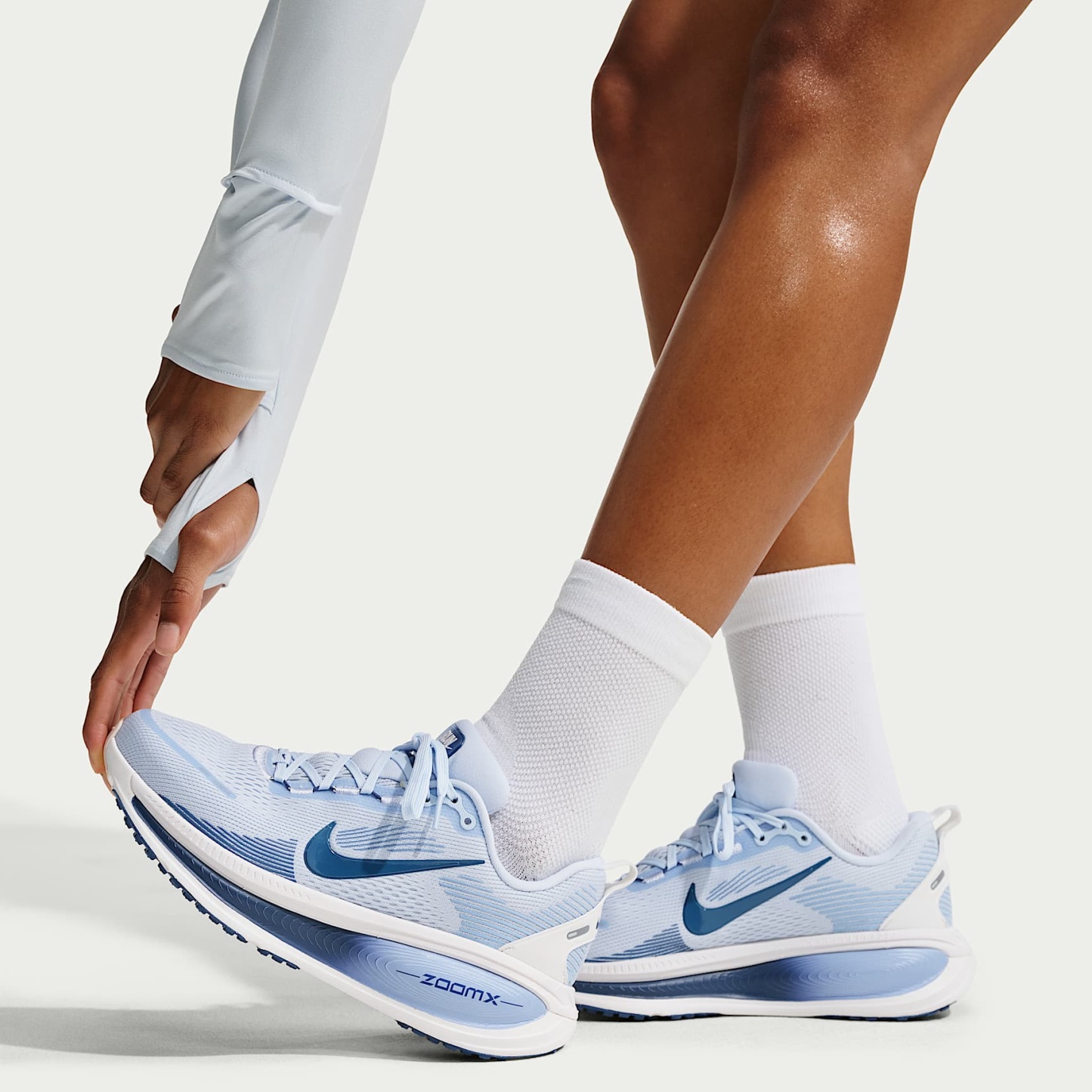 Nike Vomero 18 - Nike Vomero 18 Straßenlaufschuh (Damen)