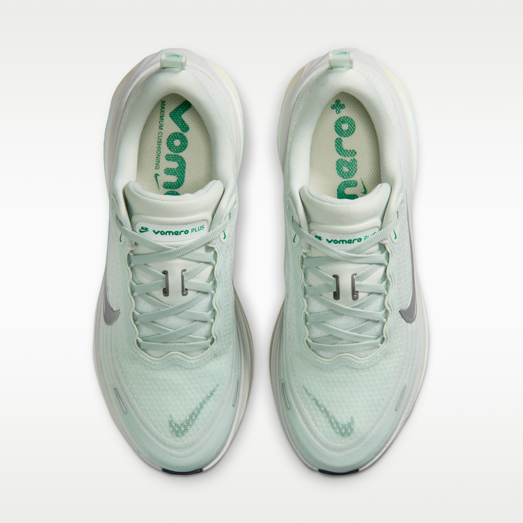 Nike Vomero Plus - Light Silver/Barely Green/Sea Glass/Metallic Silver - 4