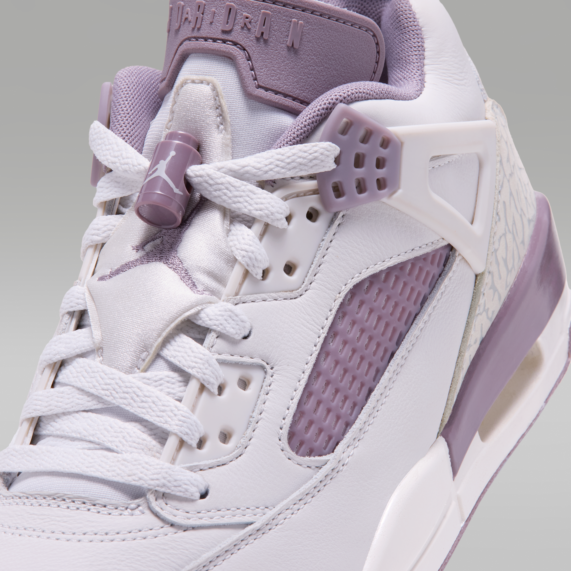 Jordan Spizike Low - Swan/Light Smoke Grey/Purple Smoke - 7