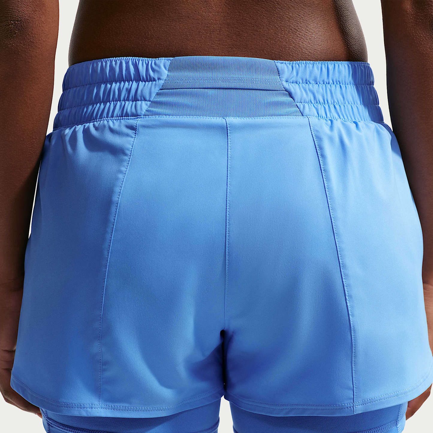 Nike One - Nike One Dri-FIT 2-in-1-Shorts mit mittelhohem Taillenbund für Damen (ca. 7,5 cm)