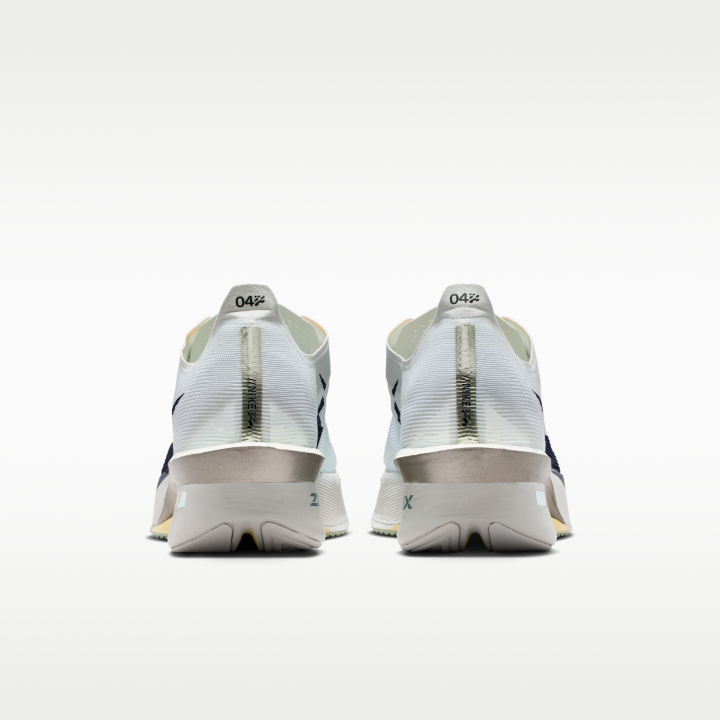 Nike Vaporfly 4 - Spruce Aura/Grey Fog/Ice Peach/Dark Obsidian - 6