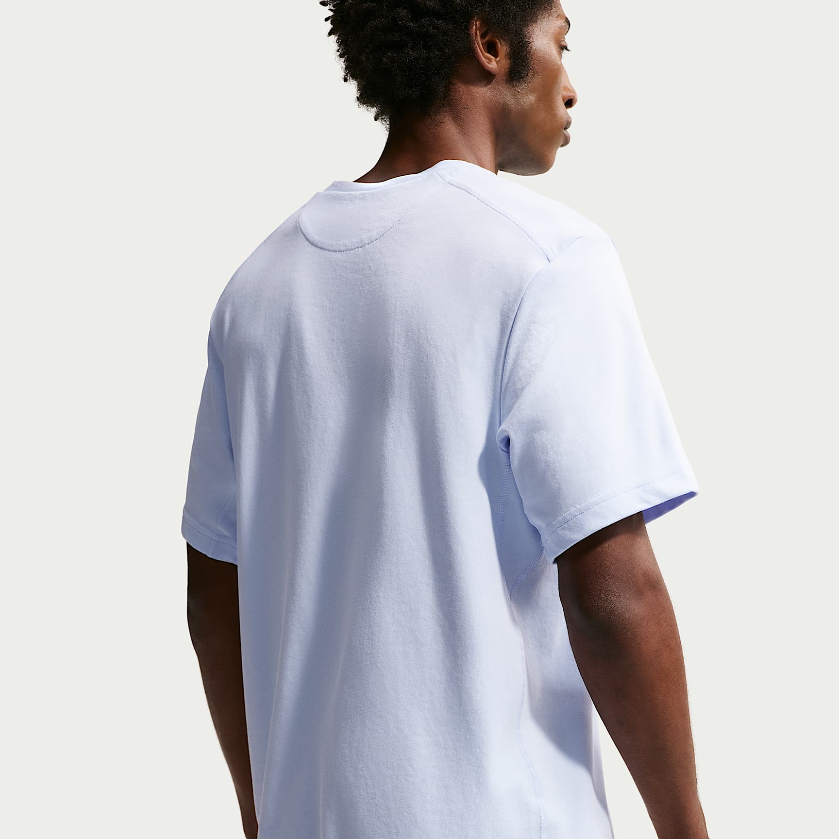Nike Primary - Nike Primary vielseitiges Nike Dri-FIT Kurzarm-Oberteil für Herren