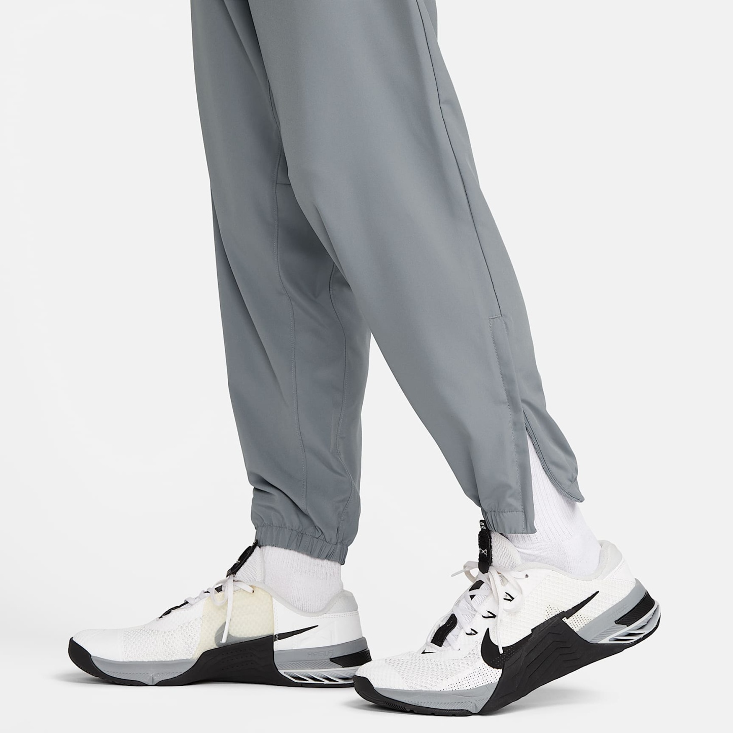 Nike Form - Nike Form vielseitige Hose mit schmal zulaufender Passform und für Herren