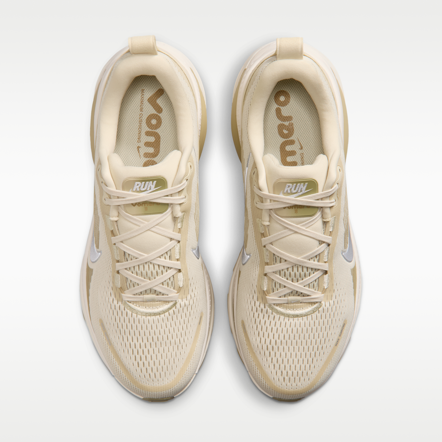 Nike Vomero 18 - Light Khaki/Desert Khaki/Sail/Metallic Silver - 4