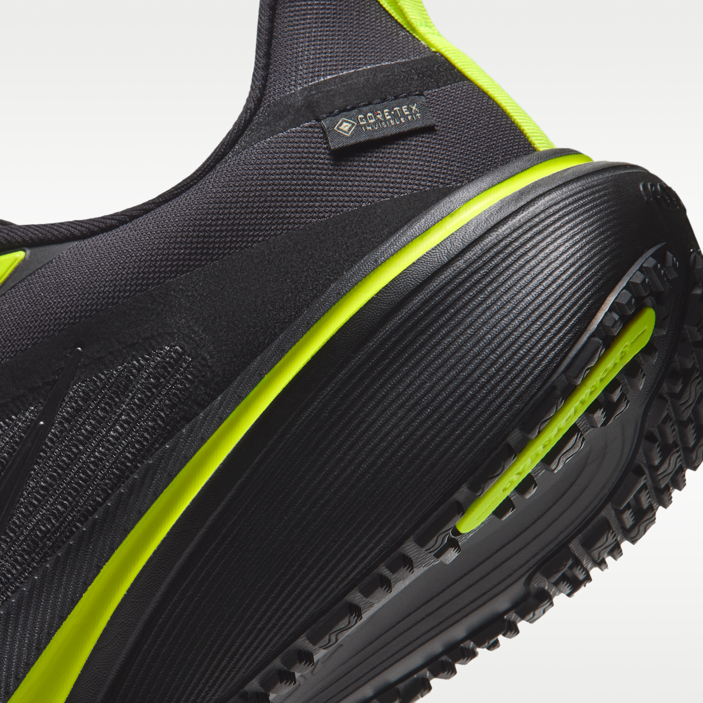 Nike Pegasus 42 GORE-TEX - Μαύρο/Lemon Venom/Metallic Dark Grey - 8