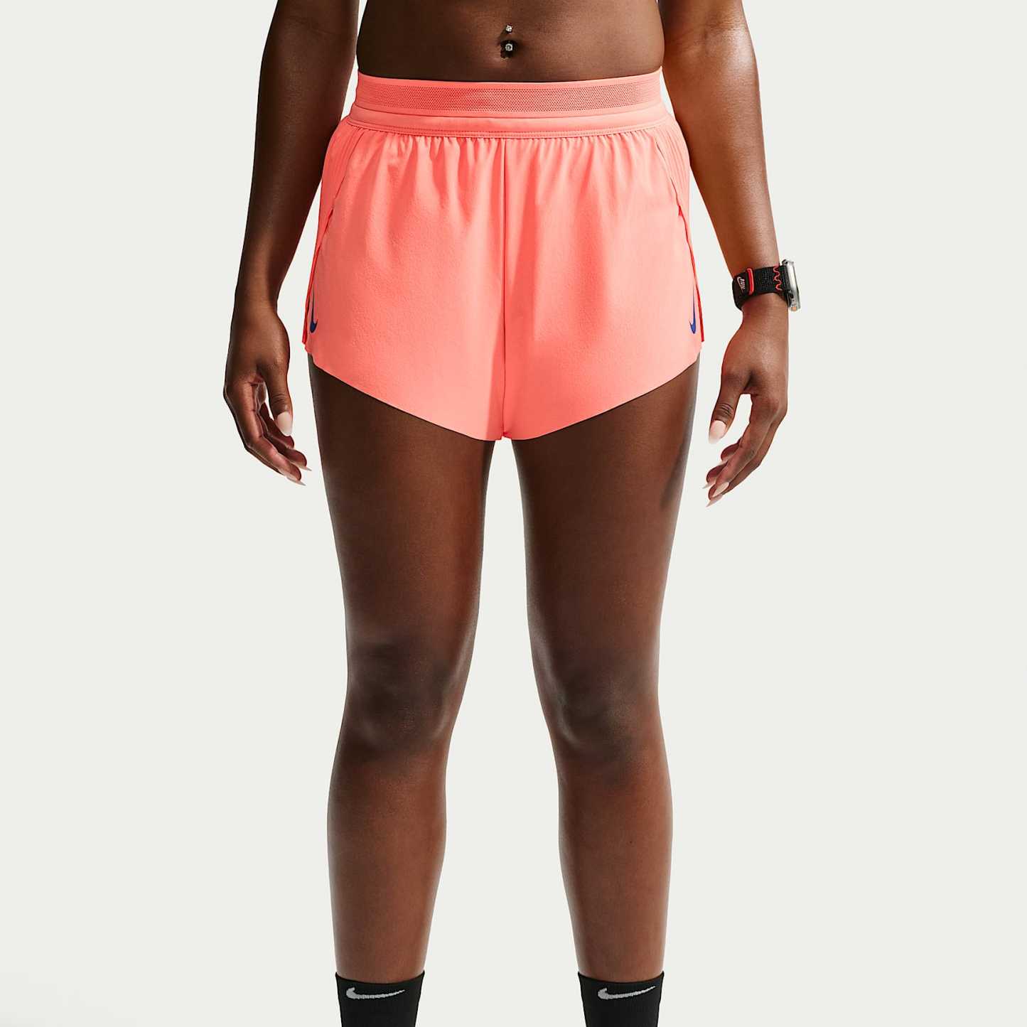 Nike AeroSwift - Nike AeroSwift Dri-FIT ADV Laufshorts mit mittelhohem Bund und Innenslip (Damen, ca. 7,5 cm)
