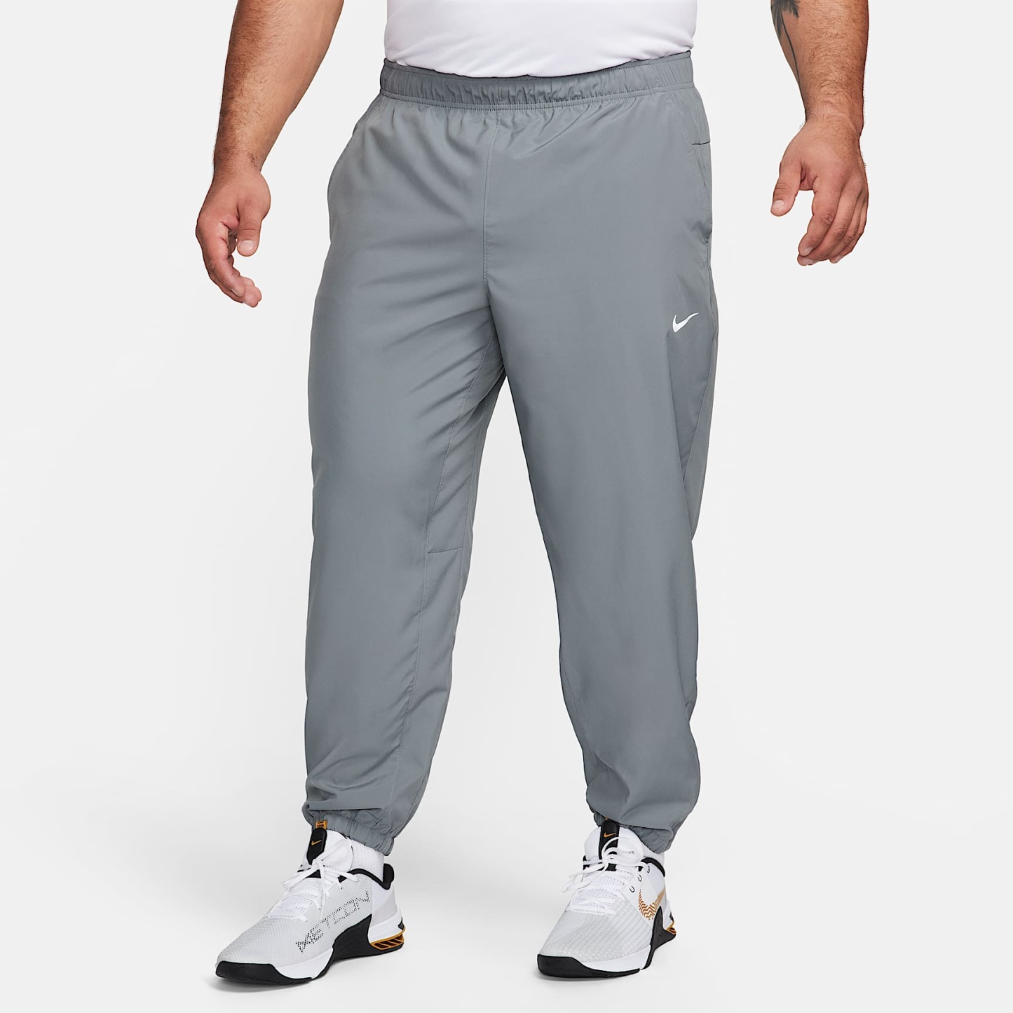 Nike Form - Nike Form vielseitige Hose mit schmal zulaufender Passform und für Herren