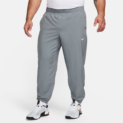 Nike Form - Nike Form vielseitige Hose mit schmal zulaufender Passform und für Herren