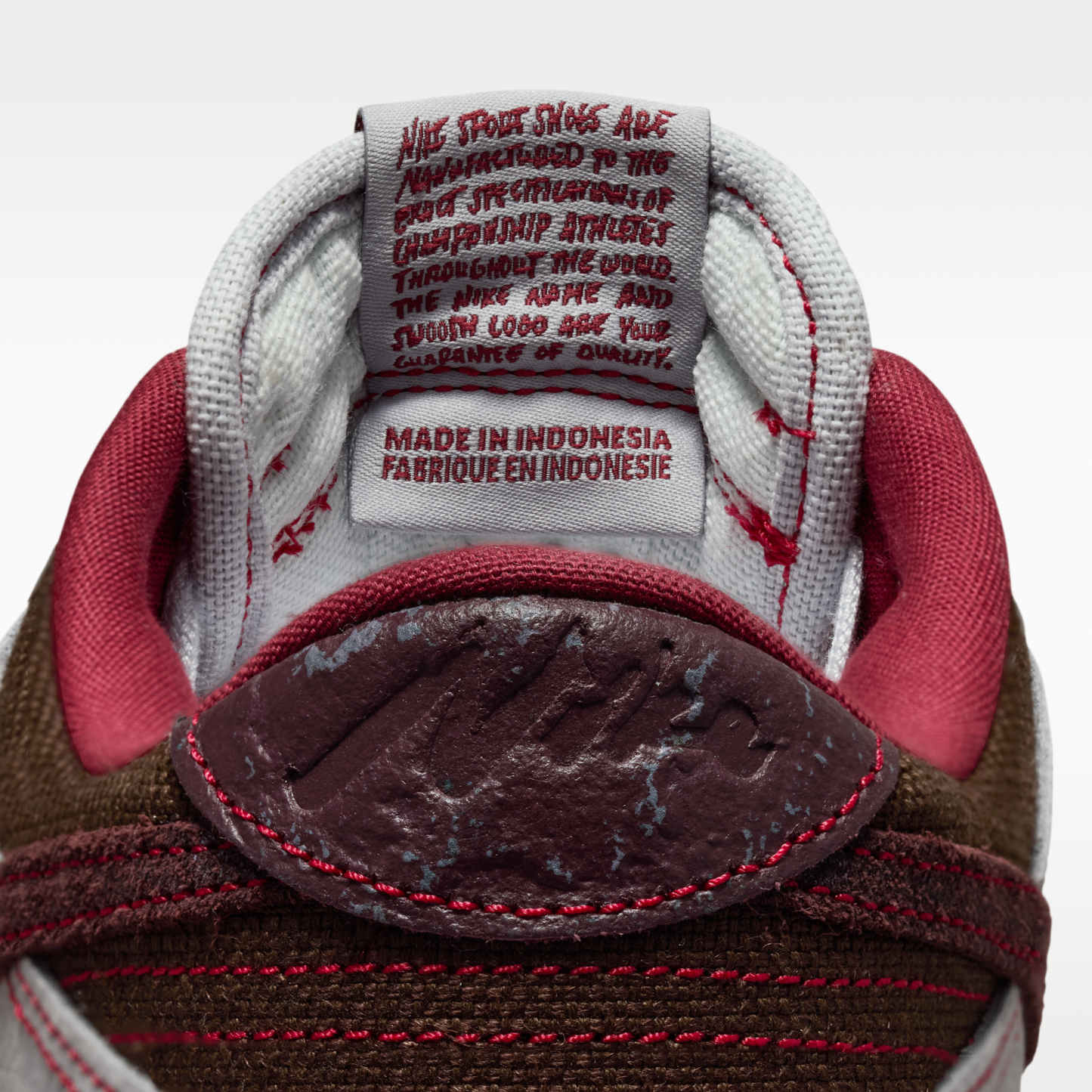Nike Dunk Low Retro - Pure Platinum/Wolf Grey/Team Red/Burgundy Crush - 10