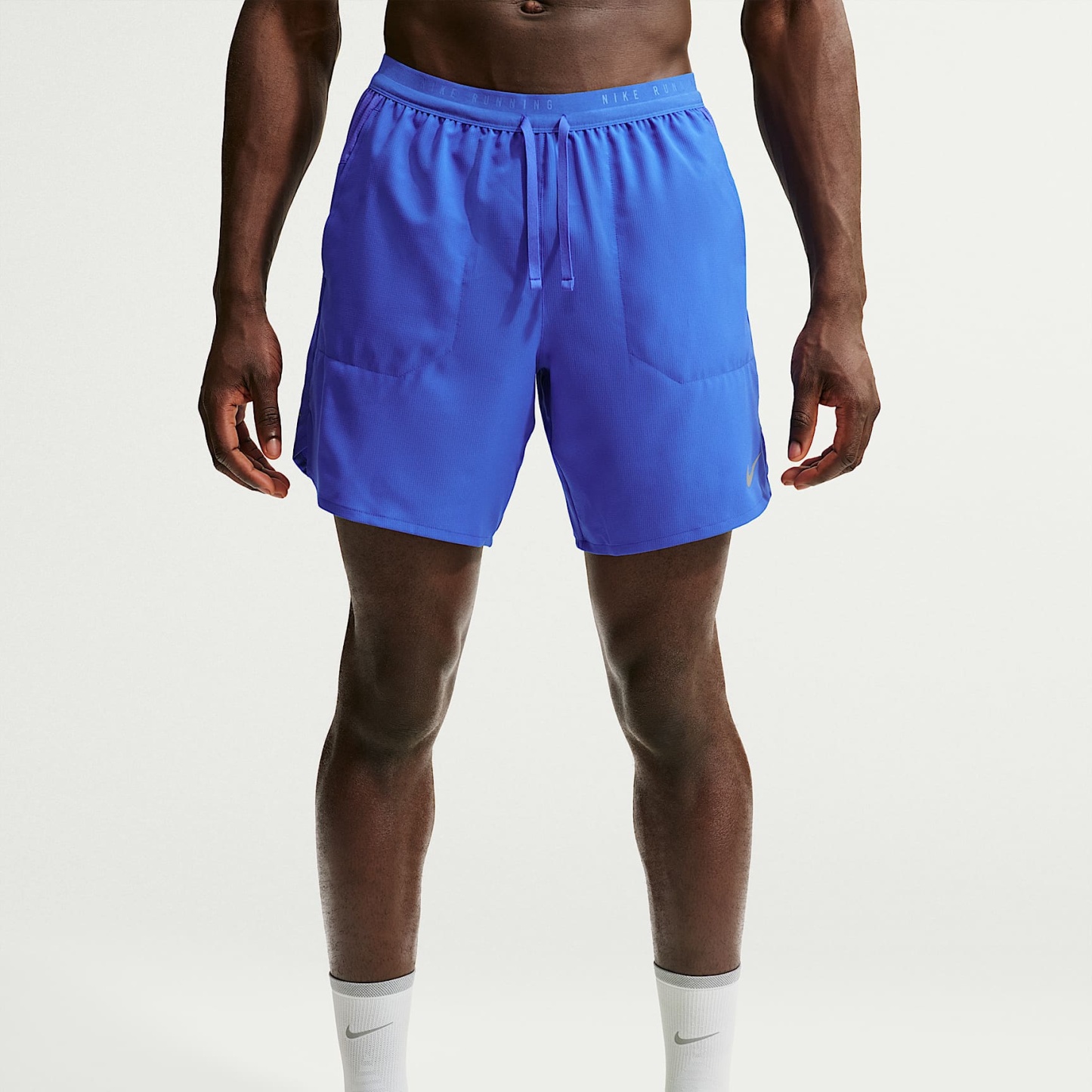 Nike Stride - Nike Stride Dri-FIT-Laufshorts mit Futter (ca. 18 cm) (Herren)