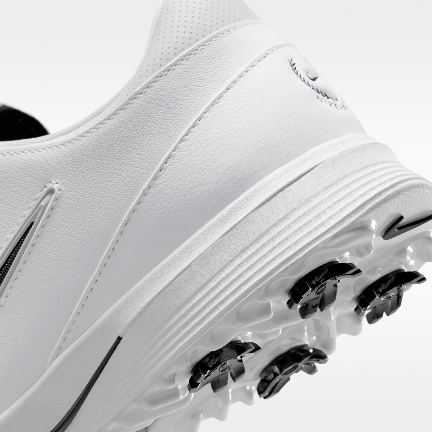 Nike Victory Tour 4 - Λευκό/Photon Dust/Μαύρο - 9
