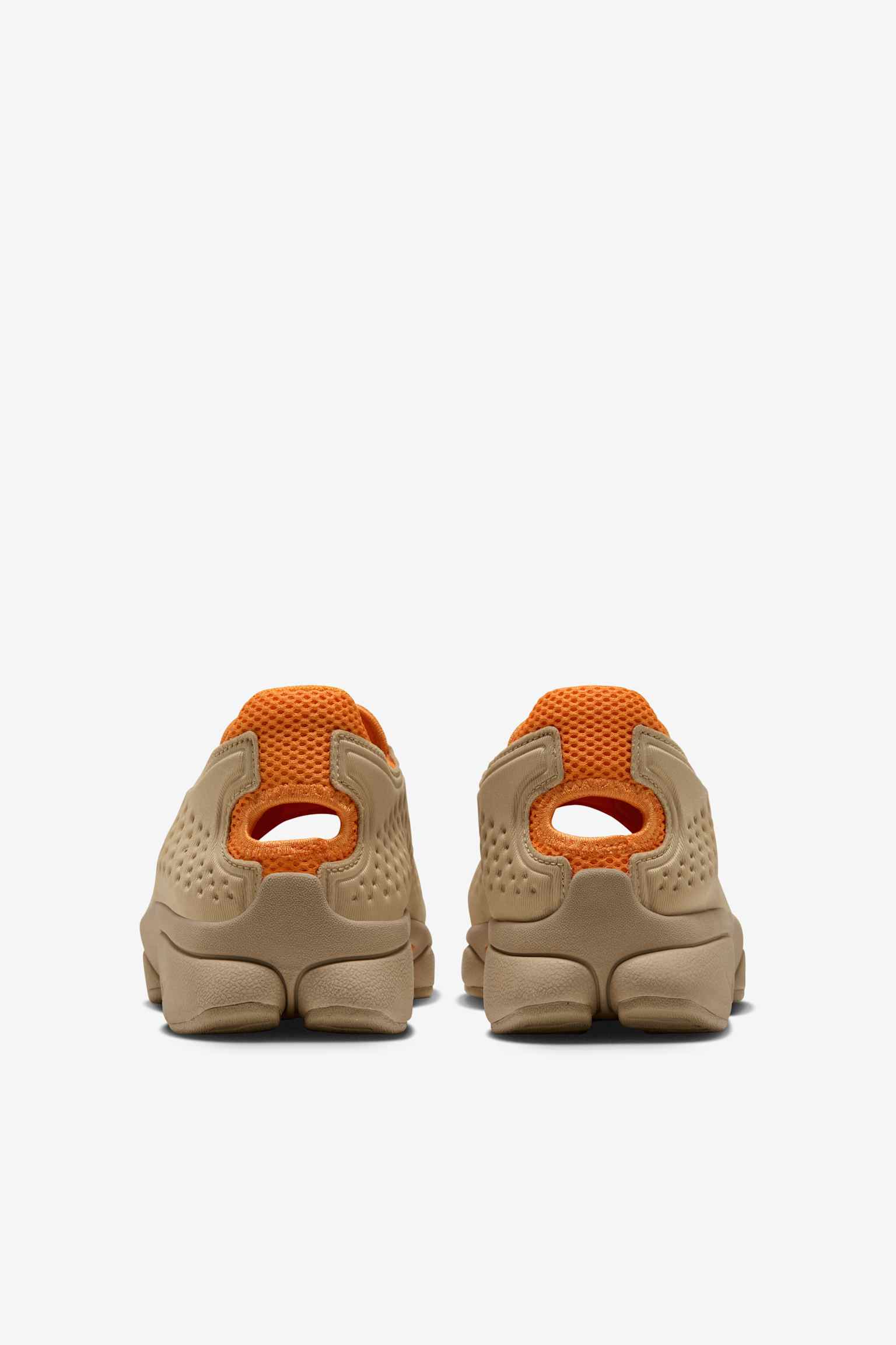 Nike Rift 2 - Yukon Tan/College Navy/Vivid Orange - 6