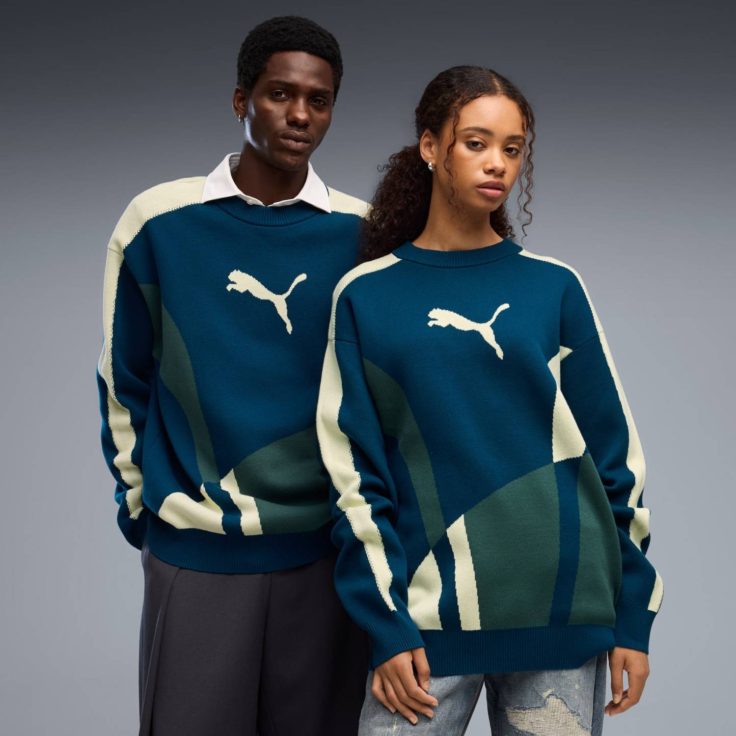 T7 Relaxed Strickpullover Unisex - Midnight Petrol-Herb Garden