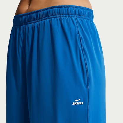 NikeSKIMS Stretch Nylon - NikeSKIMS Stretch Nylon Oversize-Hose (Damen)
