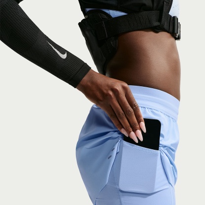 Nike Swift - Nike Swft Dri-FIT 2-in-1-Laufshorts mit mittelhohem Bund (Damen)