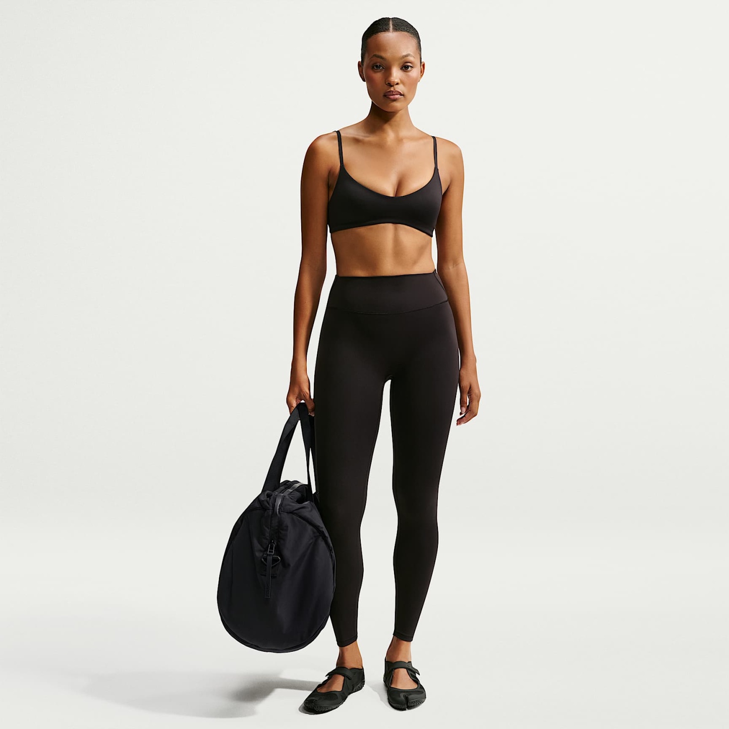 NikeSKIMS - NikeSKIMS Puffer-Gymnastiktasche (Damen)
