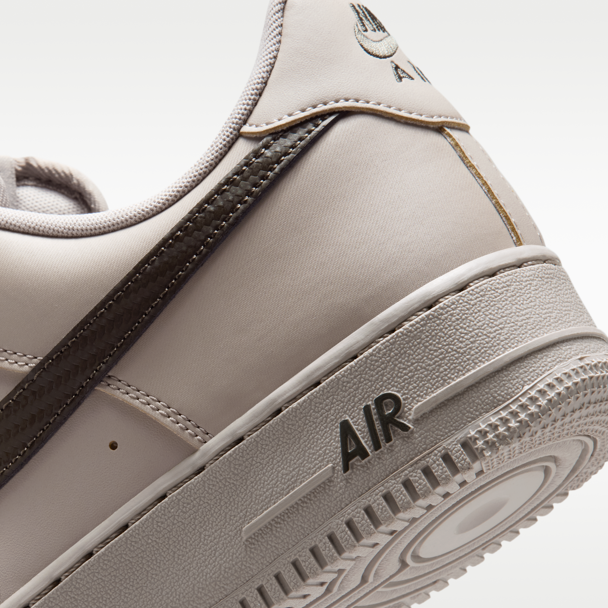 Nike Air Force 1 '07 - College Grey/Newsprint - 8
