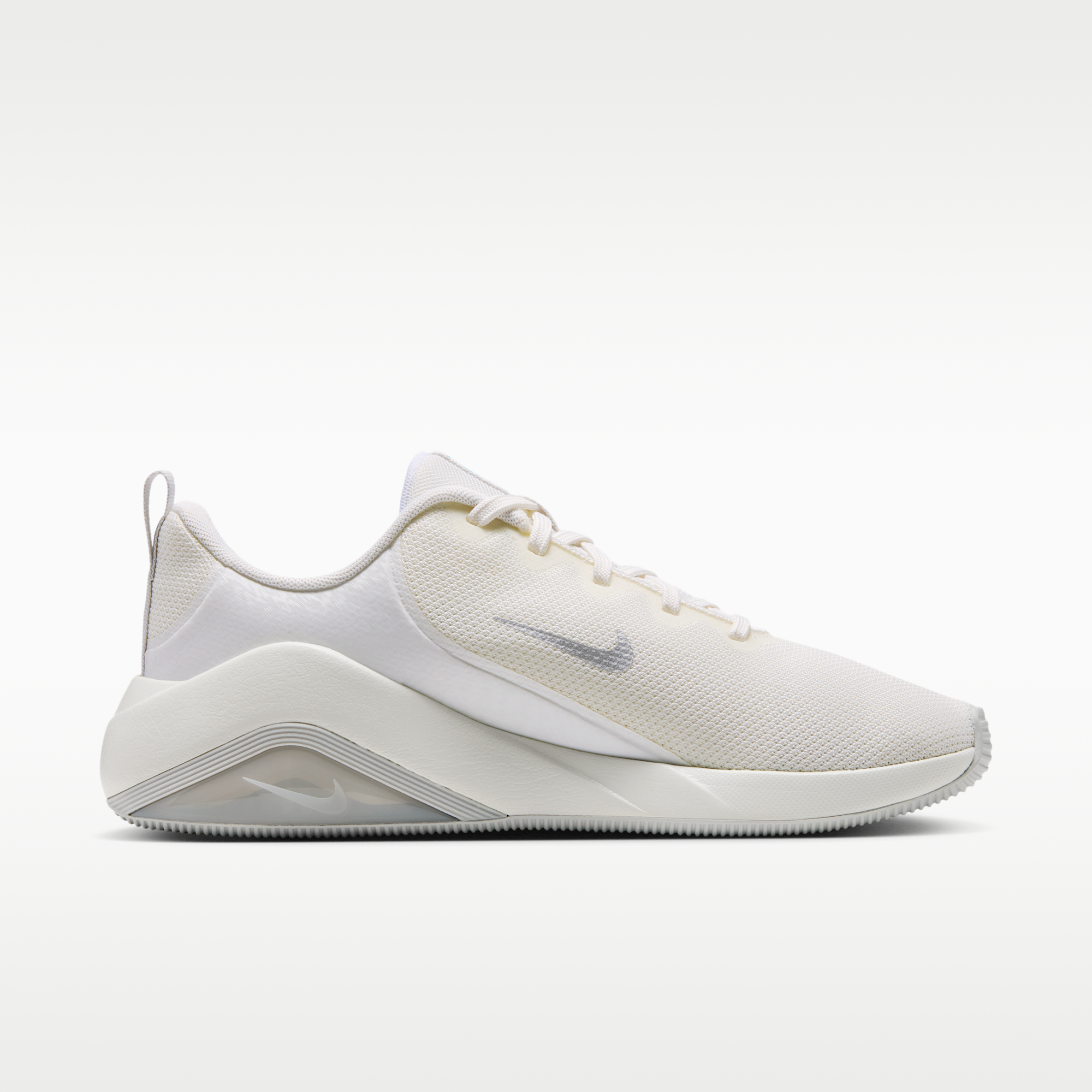 Nike Bella 7 - Sail/Photon Dust/Baltic Blue/Metallic Silver - 3