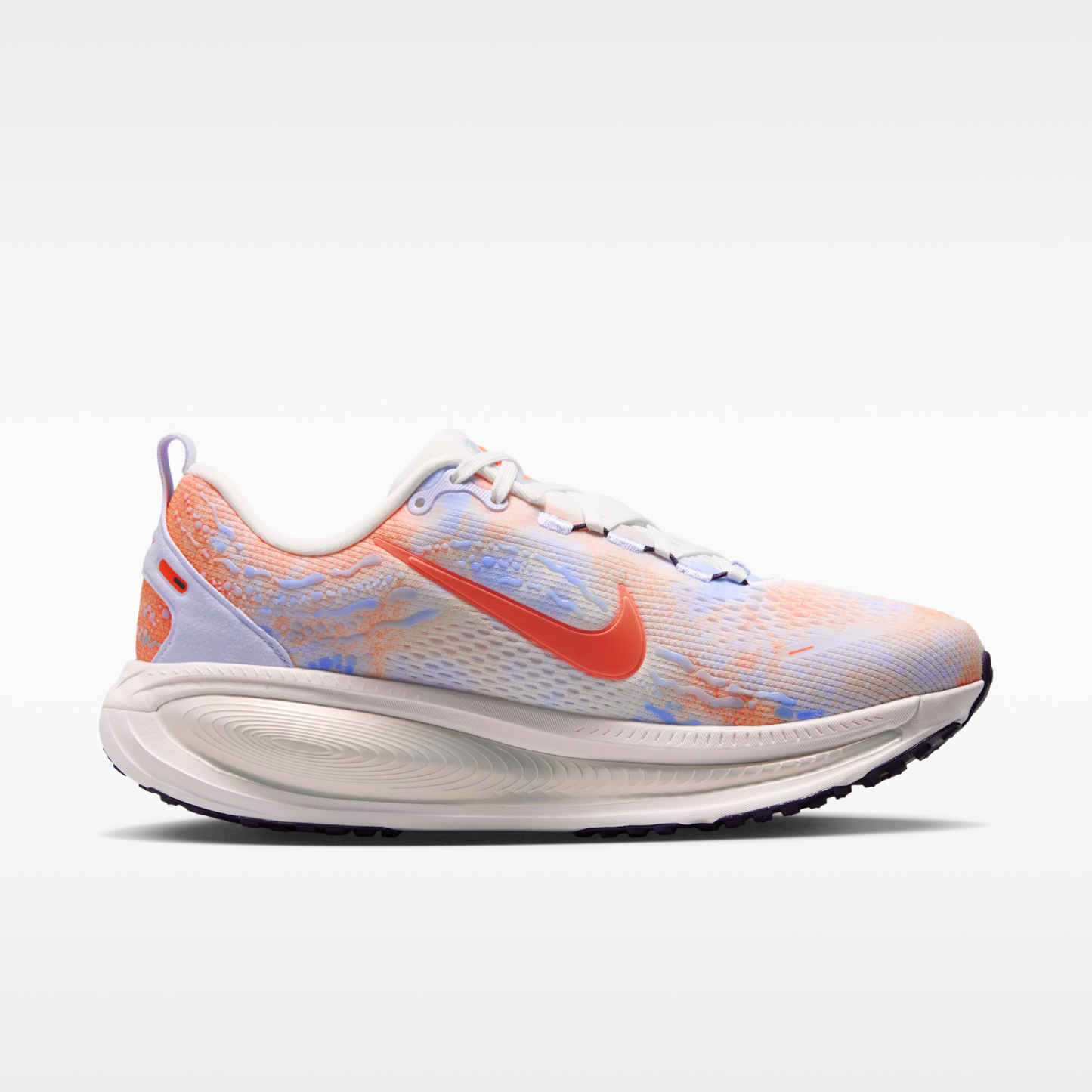 Nike Vomero 18 - Palest Purple/Sunset Haze/Summit White/Hyper Crimson - 3