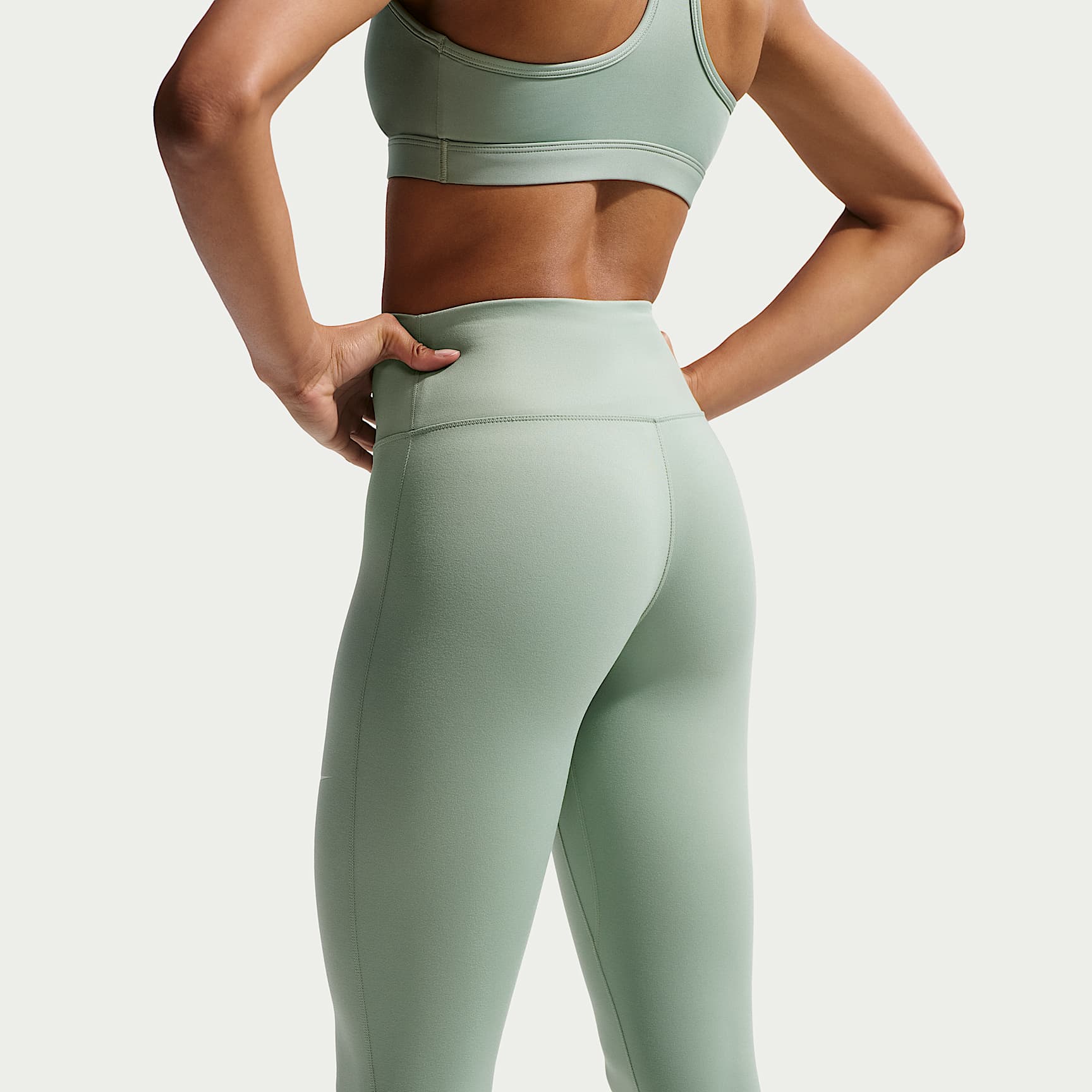Nike One mit nahtloser Vorderseite - Nike One Leggings in voller Länge mit nahtloser Vorderseite und hohem Bund (Damen)