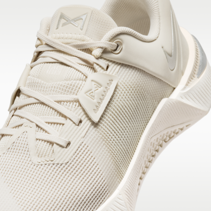 Nike Metcon 10 - Light Orewood Brown/Phantom/Sail/Metallic Silver - 7
