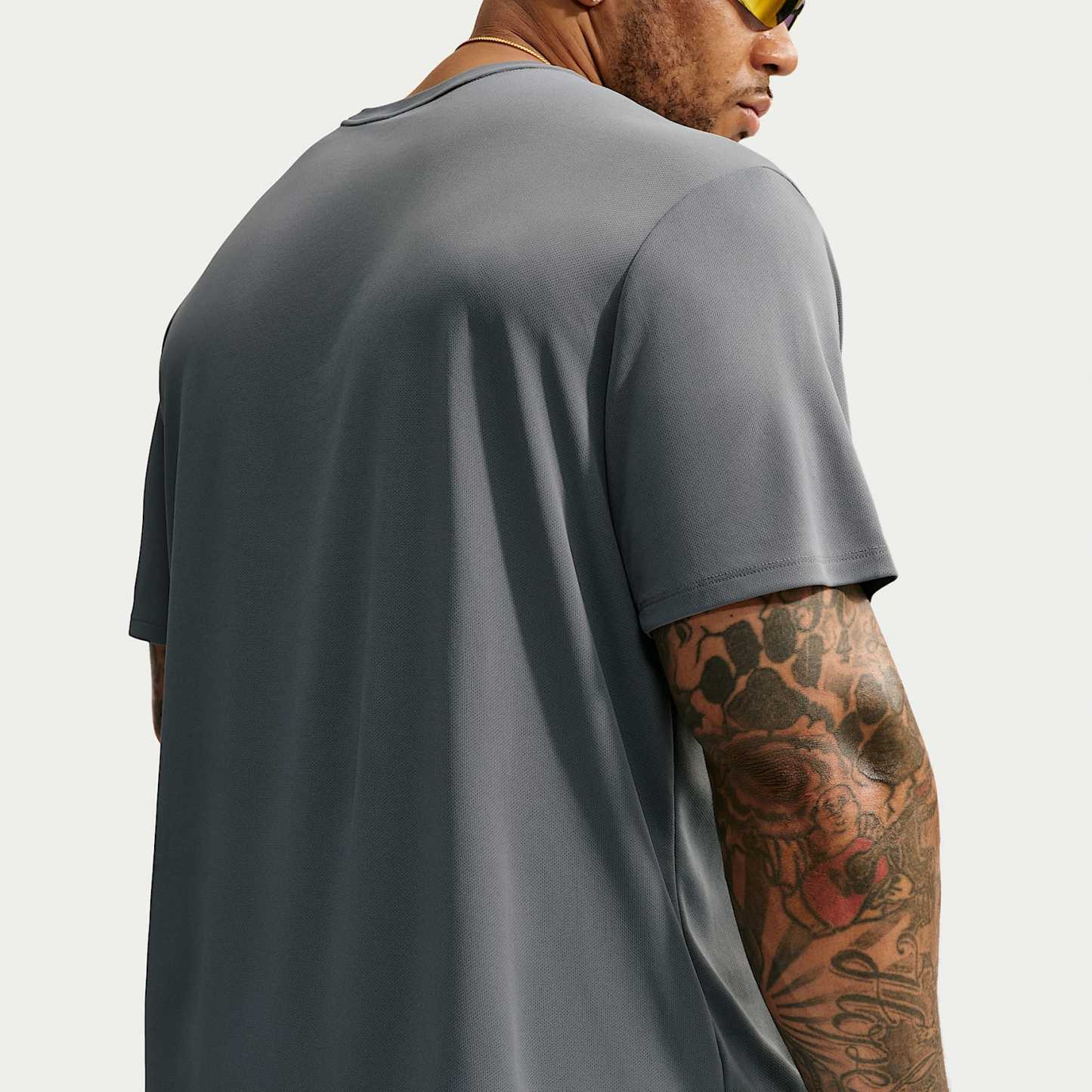 Nike Miler - Nike Miler Dri-FIT Kurzarm-Laufoberteil für Herren