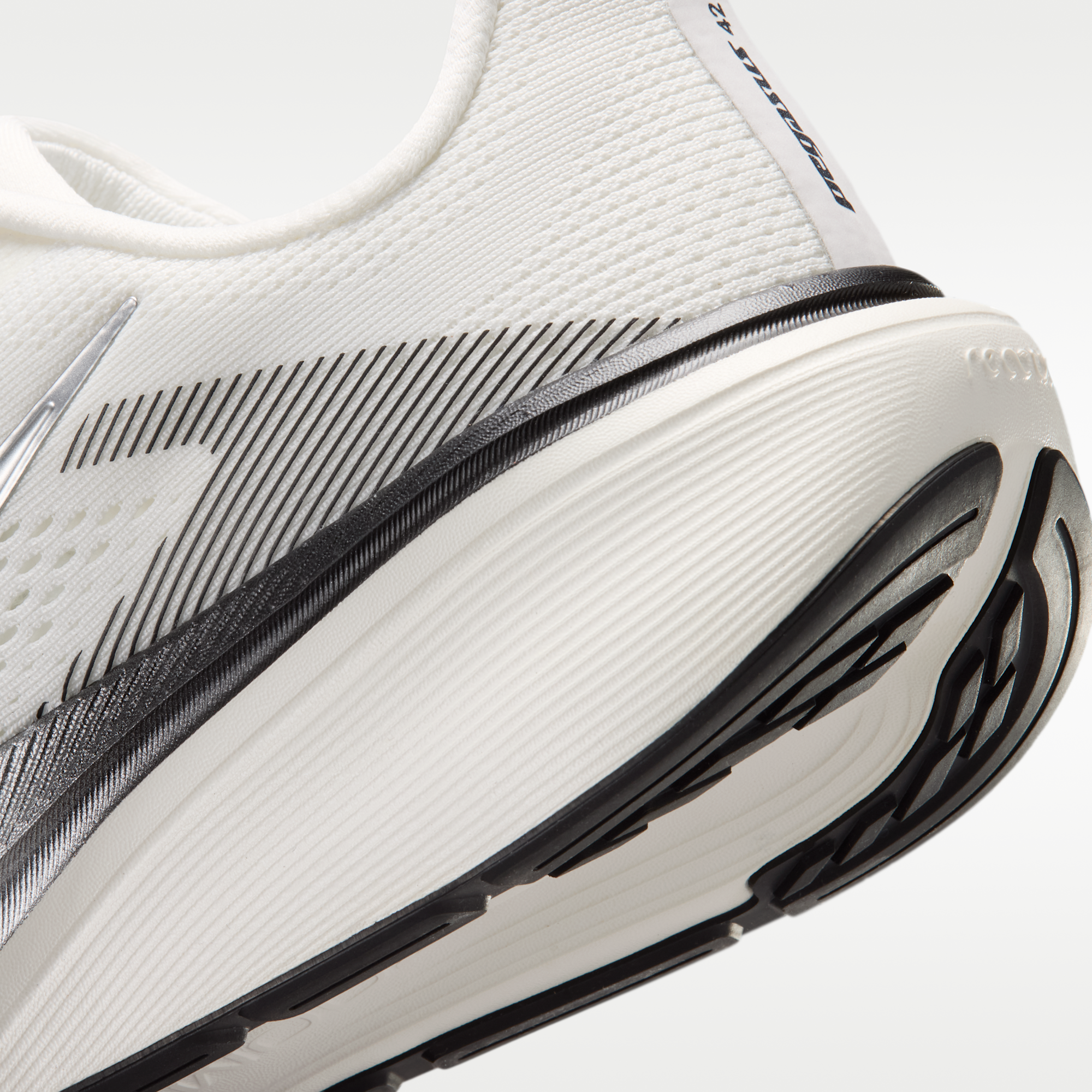 Nike Pegasus 42 - Summit White/Sail/Μαύρο/Metallic Silver - 8