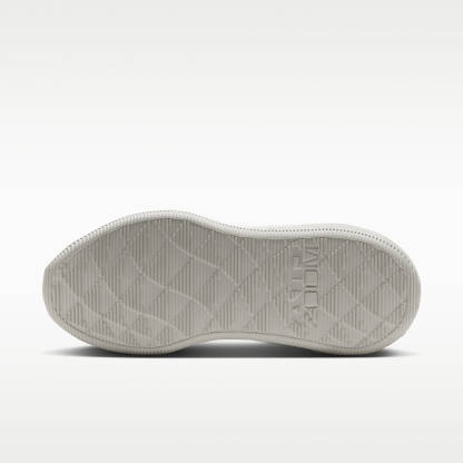 Nike Bella 7 - Off Noir/Sail/Blur - 2
